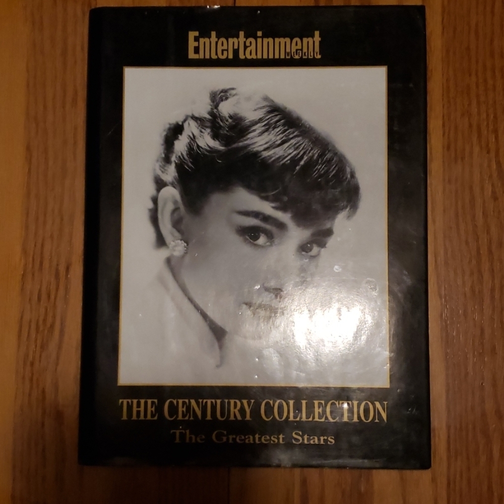 The 100 Greatest Stars Century Collection Book